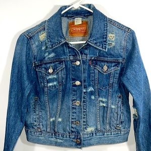 Levi’s Distressed Denim Jacket Size Medium